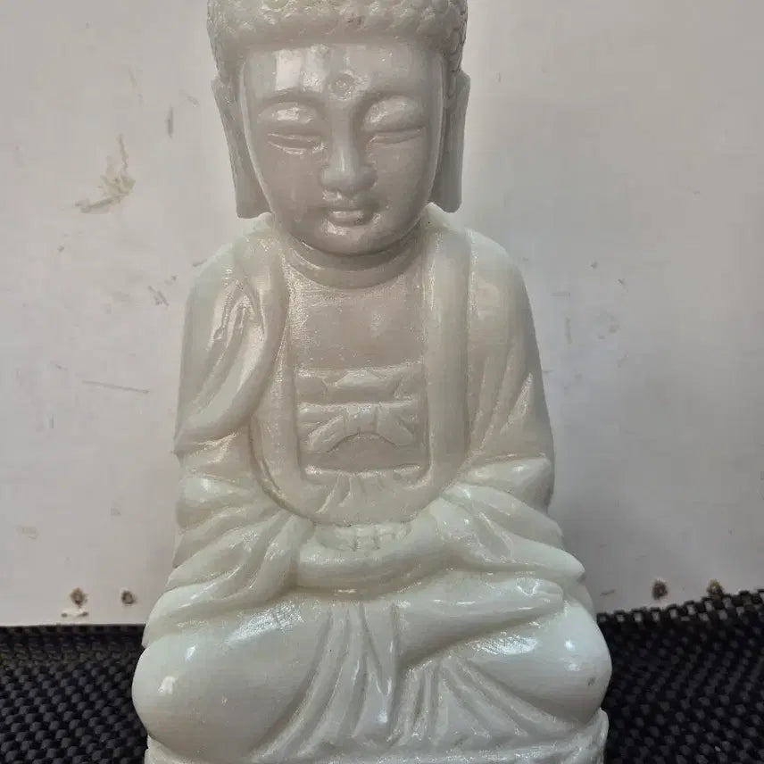 [BUNJANG] White Jade Shakyamuni Buddha Statue / 소장품 백옥 석가모니 불상