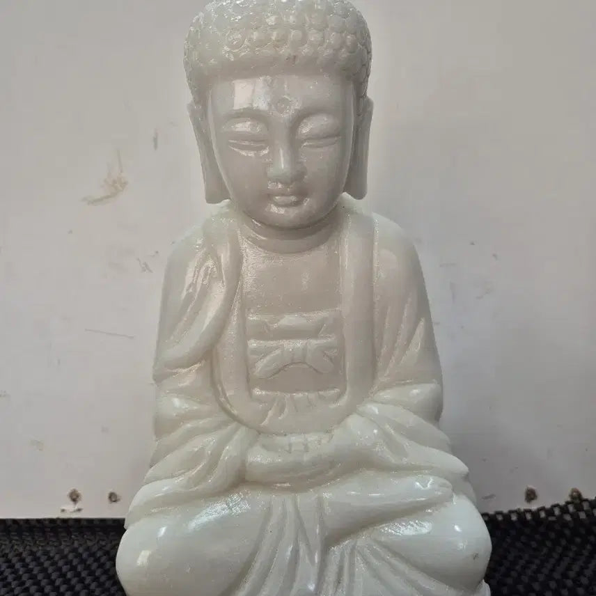 [BUNJANG] White Jade Shakyamuni Buddha Statue / 소장품 백옥 석가모니 불상