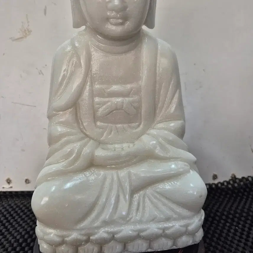 [BUNJANG] White Jade Shakyamuni Buddha Statue / 소장품 백옥 석가모니 불상