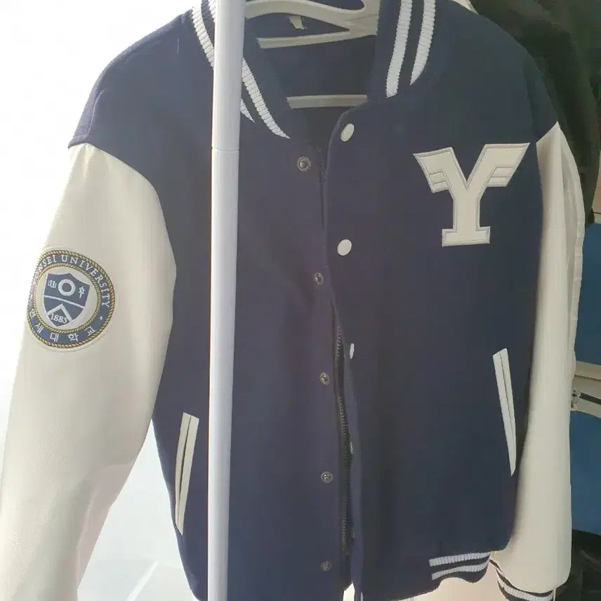 [BUNJANG] Yonsei University Navy Baseball Jacket / 잠바