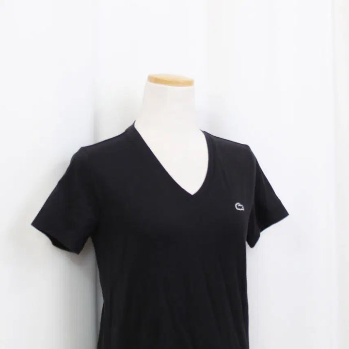[SOLD OUT] [정품] 라코스테 여성 슬림핏 코튼 브이넥 반팔 티셔츠 (36) 상상샵