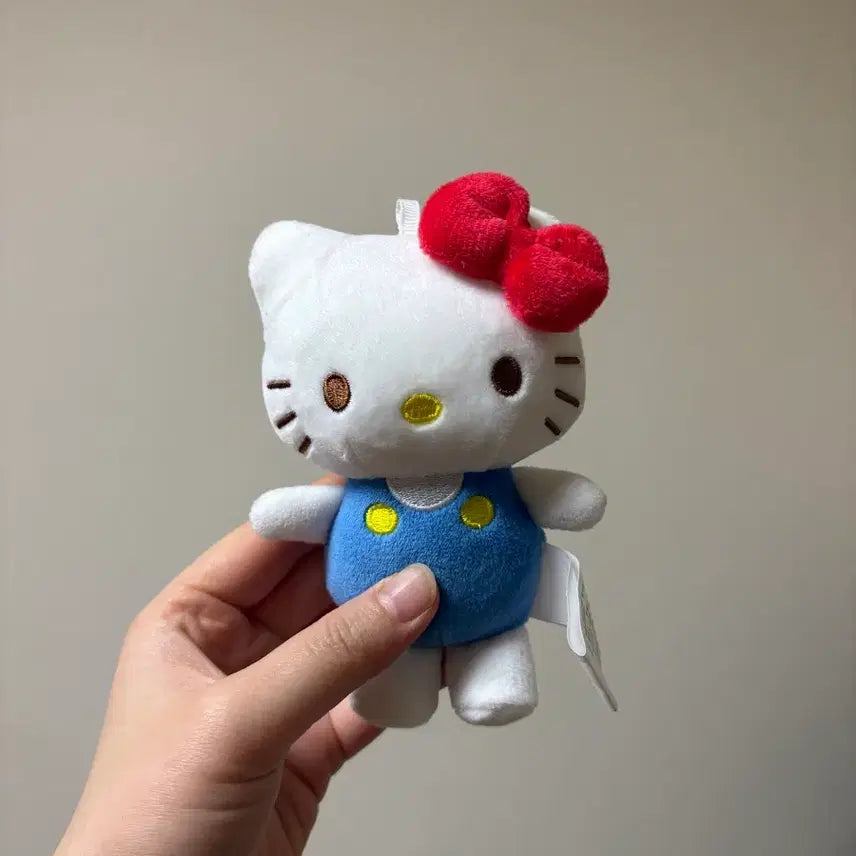 [BUNJANG] Hello Kitty Plush Doll / 헬로키티 인형