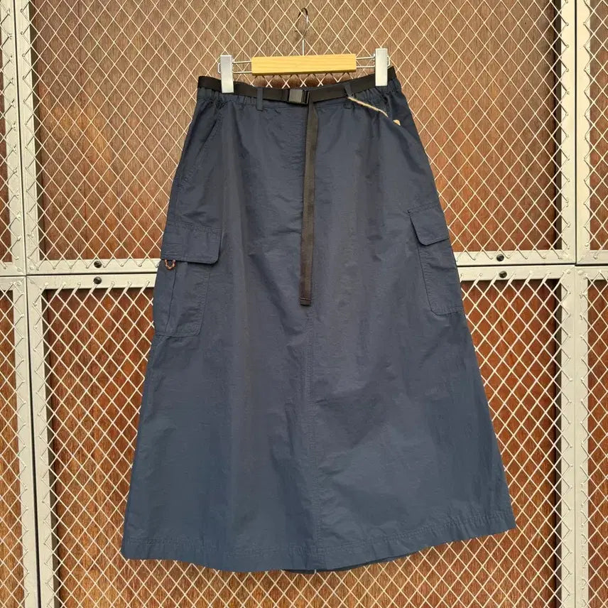 [BUNJANG] Eddie Bauer Navy Windbreaker Nylon Long Skirt / 에디바우어 네이비 원드브레이커 나일론 밴딩 롱 스커트 L