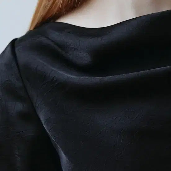 [BUNJANG] Bride And You Satin Blouse (Black, Size 1) / 브라이드앤유 사틴 블라우스 (블랙,1)