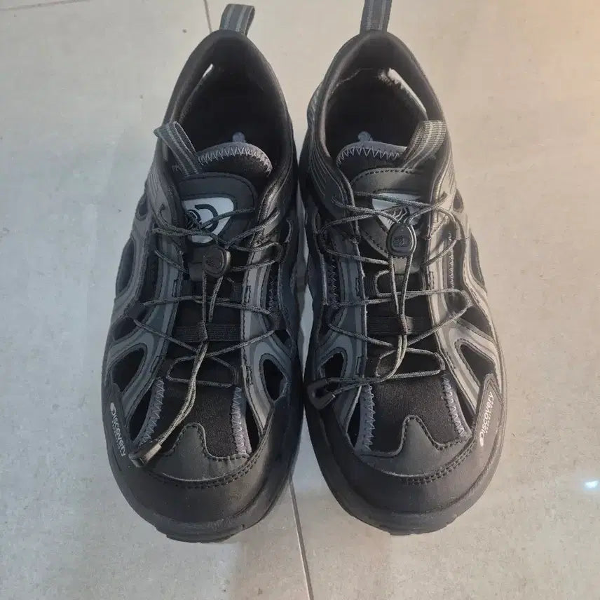 [BUNJANG] Discovery Wave Sandy Black Sneakers / 디스커버리 웨이브 샌디 블랙 270사이즈