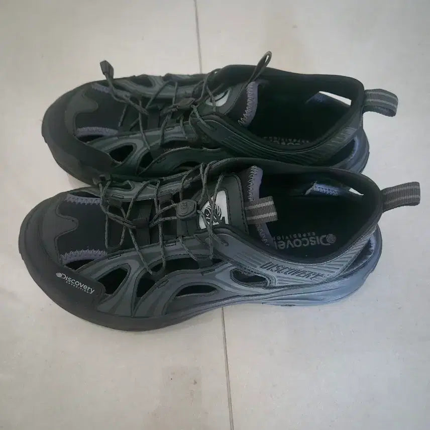 [BUNJANG] Discovery Wave Sandy Black Sneakers / 디스커버리 웨이브 샌디 블랙 270사이즈