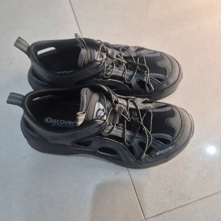 [BUNJANG] Discovery Wave Sandy Black Sneakers / 디스커버리 웨이브 샌디 블랙 270사이즈