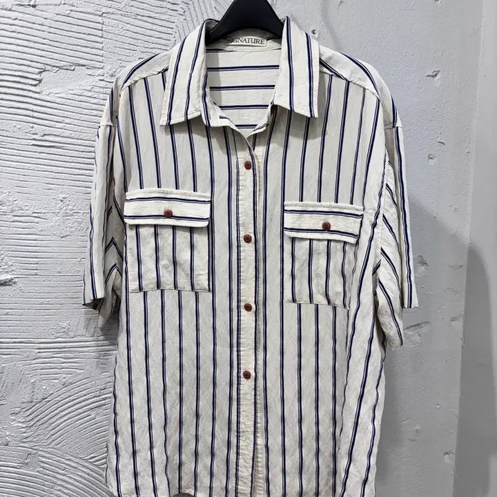 [BUNJANG] Signature Striped Loose Fit Short Sleeve Shirt / 시그니처 스트라이프 루즈핏 반팔 셔츠
