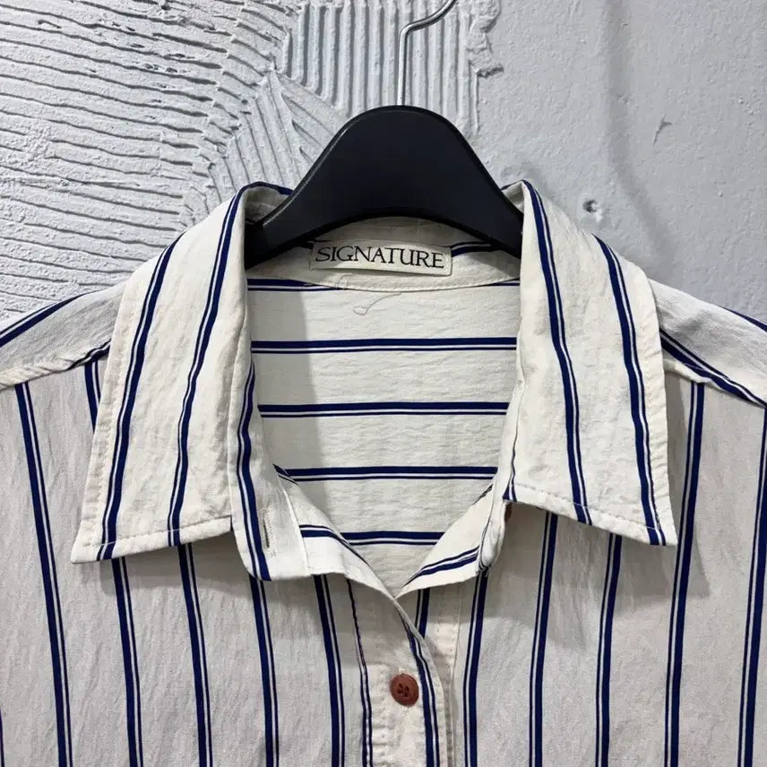 [BUNJANG] Signature Striped Loose Fit Short Sleeve Shirt / 시그니처 스트라이프 루즈핏 반팔 셔츠