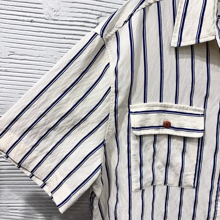 [BUNJANG] Signature Striped Loose Fit Short Sleeve Shirt / 시그니처 스트라이프 루즈핏 반팔 셔츠