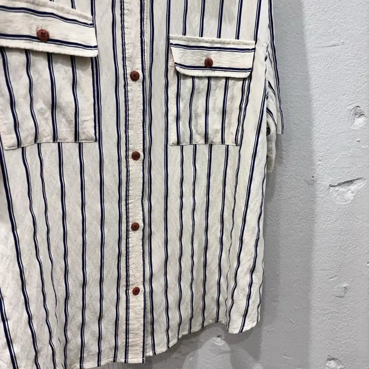 [BUNJANG] Signature Striped Loose Fit Short Sleeve Shirt / 시그니처 스트라이프 루즈핏 반팔 셔츠