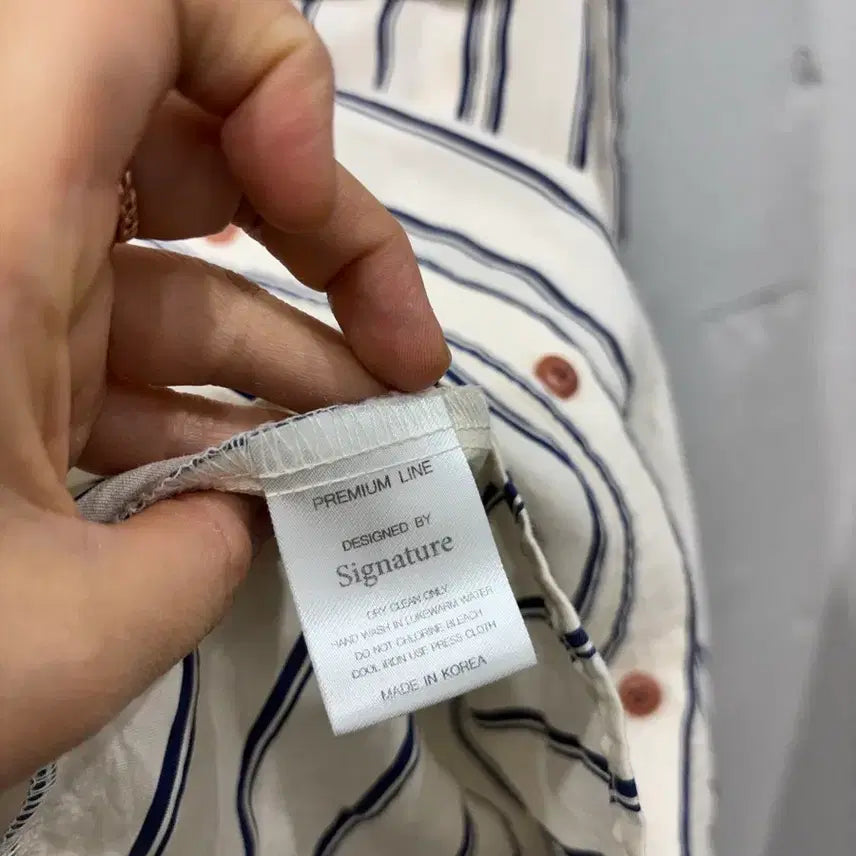 [BUNJANG] Signature Striped Loose Fit Short Sleeve Shirt / 시그니처 스트라이프 루즈핏 반팔 셔츠