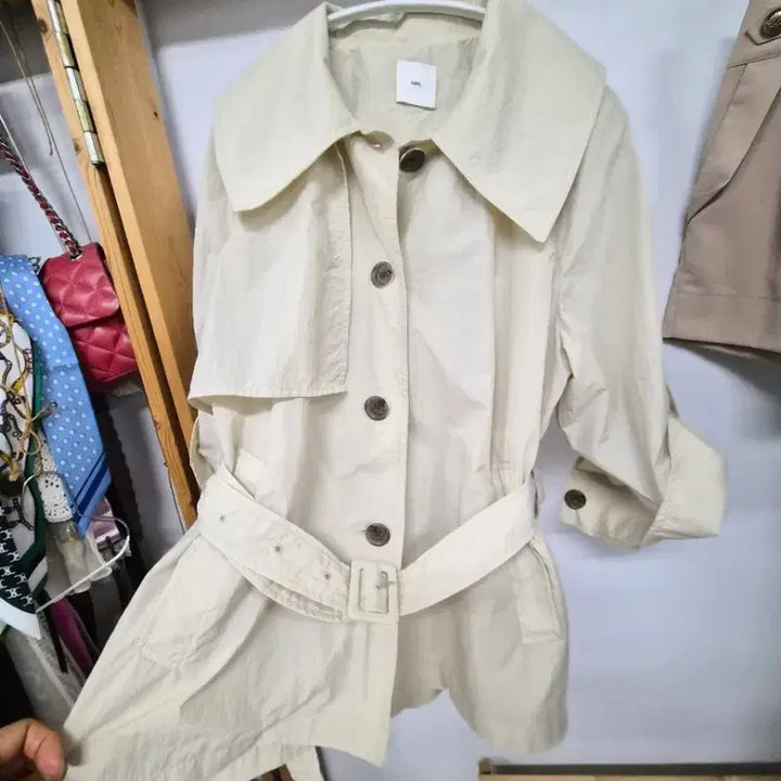 [SOLD OUT] 구호 바스락 숏 트렌치코트