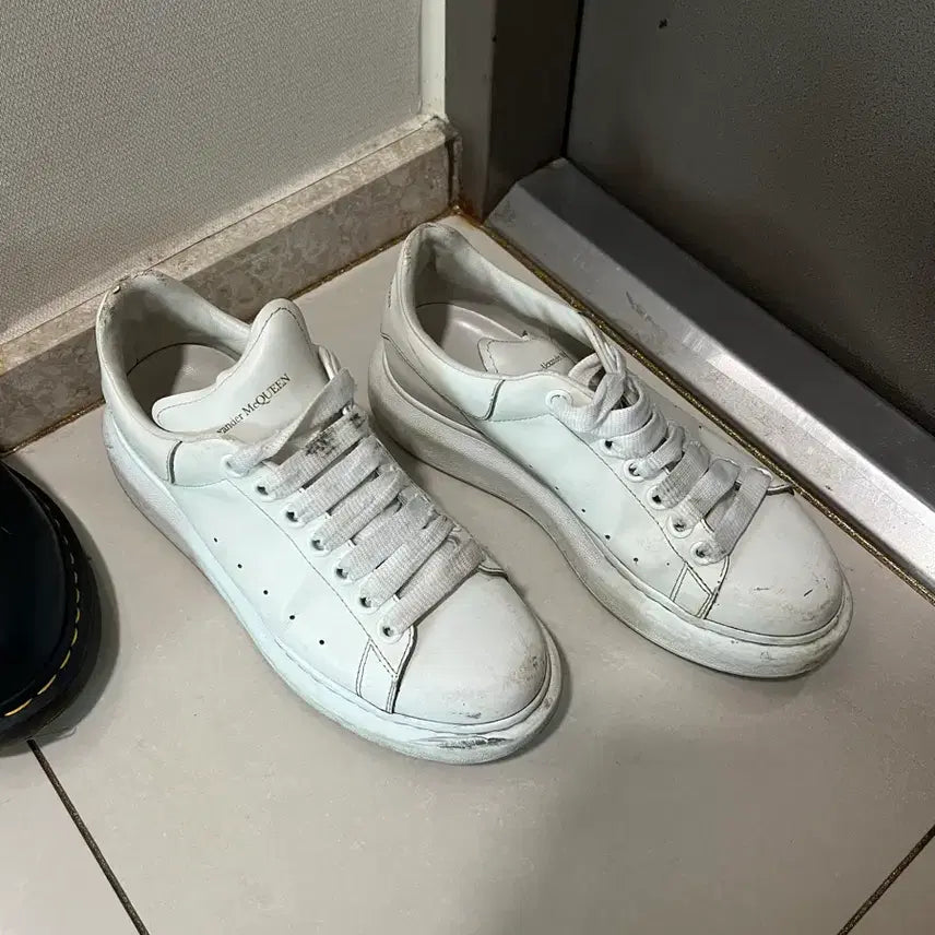 [BUNJANG] Alexander McQueen White Sneakers / 가격제시 알렉산더맥퀸 화이트 245 정품