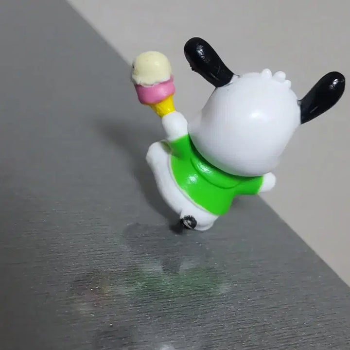 [BUNJANG] Sanrio Pochacco Picnic Popping Candy Figure / (5월까지 할인)포챠코 피크닉 팝핑캔디 아이스크림 좋아 피규어 (포차코)