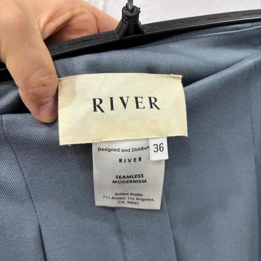 [BUNJANG] River Pleated Slim Straight Pants / 리버 핀턱주름 슬림일자핏 팬츠