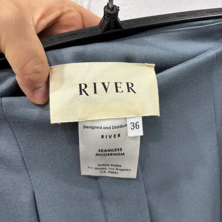 [BUNJANG] River Pleated Slim Straight Pants / 리버 핀턱주름 슬림일자핏 팬츠