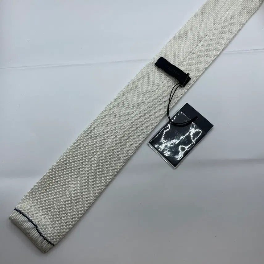[BUNJANG] Trugen Pattern Necktie / 트루젠 패턴 넥타이 미사용