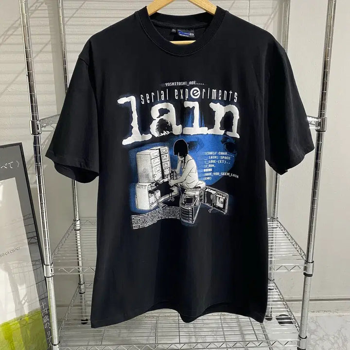 [SOLD OUT] 시리얼 익스페리먼츠 레인 부틀렉 애니메이션 티셔츠 애니티