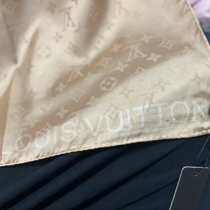 [BUNJANG] Silk Scarf Brown Beige / 스카프 브라운베이지 실크 100%판매합니다