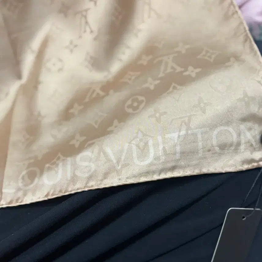 [BUNJANG] Silk Scarf Brown Beige / 스카프 브라운베이지 실크 100%판매합니다
