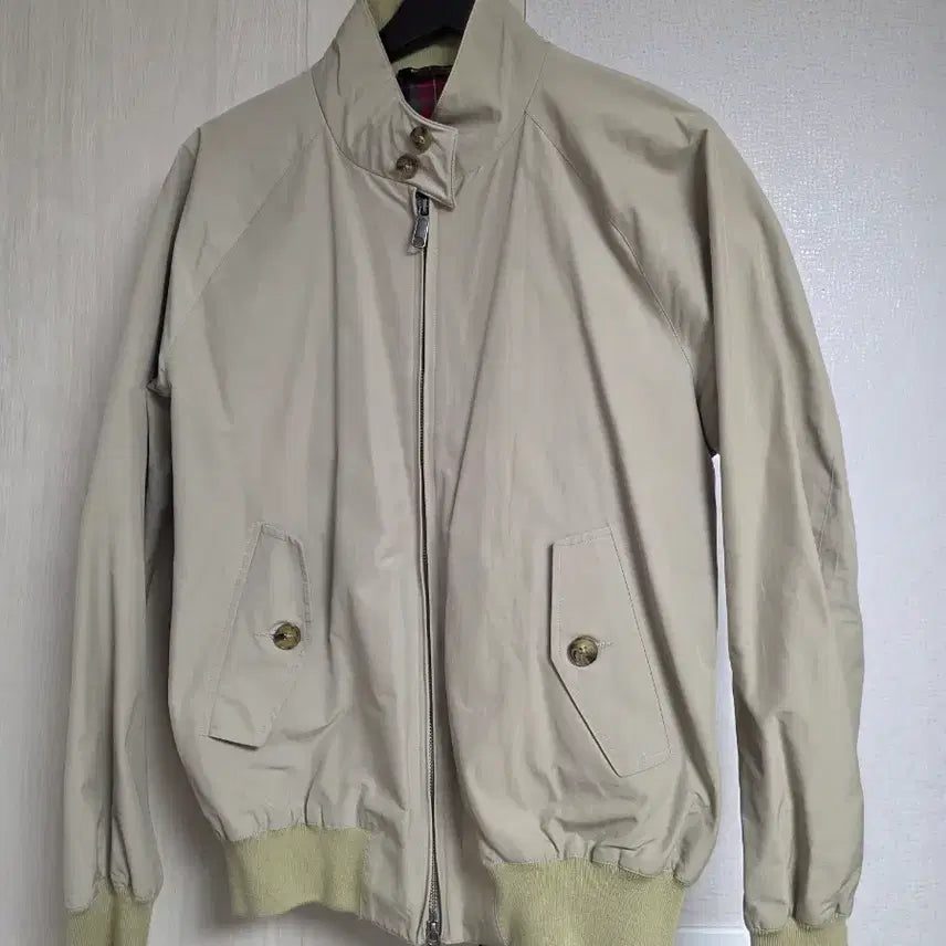 [SOLD OUT] 바라쿠타 G9 40size L 팝니다