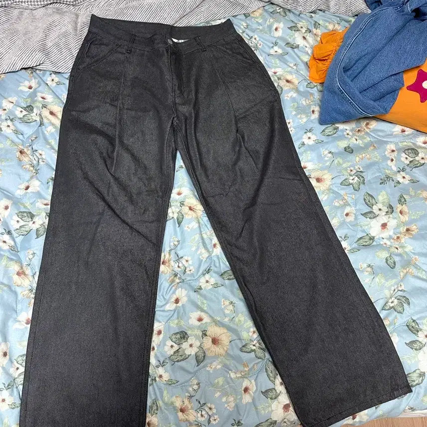 [BUNJANG] Uniform Bridge Wide One Tuck Denim Jeans / 유니폼브릿지 와이드 원턱 데님(그레이)L