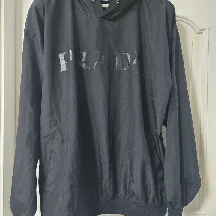 [BUNJANG] Prada Black Hooded Windbreaker Jacket / 프라다 블랙 후드 바람막이 점퍼