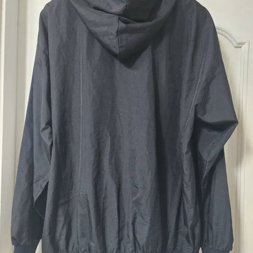 [BUNJANG] Prada Black Hooded Windbreaker Jacket / 프라다 블랙 후드 바람막이 점퍼