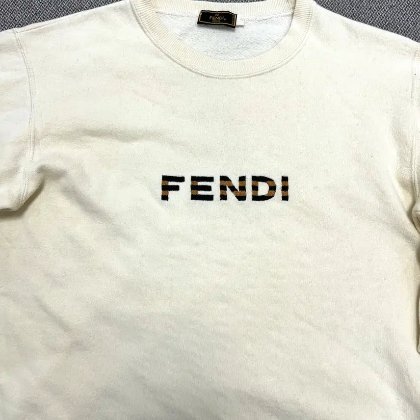 [BUNJANG] Fendi 90s Vintage Sweatshirt (S) / 펜디 90s 빈티지 스웻셔츠(S)