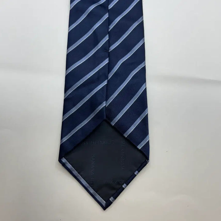 [BUNJANG] Banana Republic Patterned Necktie / 바나나리퍼블릭 패턴 넥타이
