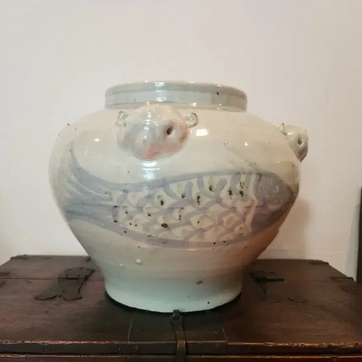 [BUNJANG] Celadon Porcelain Four-Eared Fish Motif Large Vase / 청화백자 사귀 어문 대호