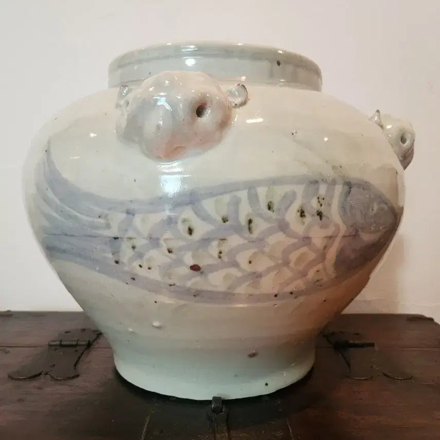 [BUNJANG] Celadon Porcelain Four-Eared Fish Motif Large Vase / 청화백자 사귀 어문 대호