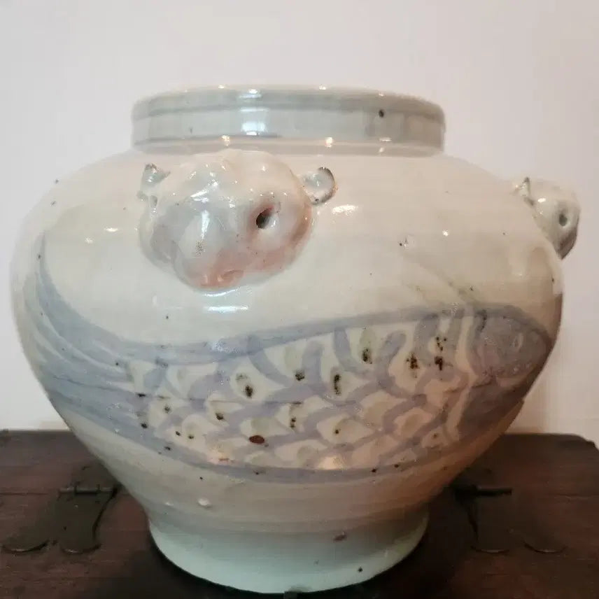 [BUNJANG] Celadon Porcelain Four-Eared Fish Motif Large Vase / 청화백자 사귀 어문 대호