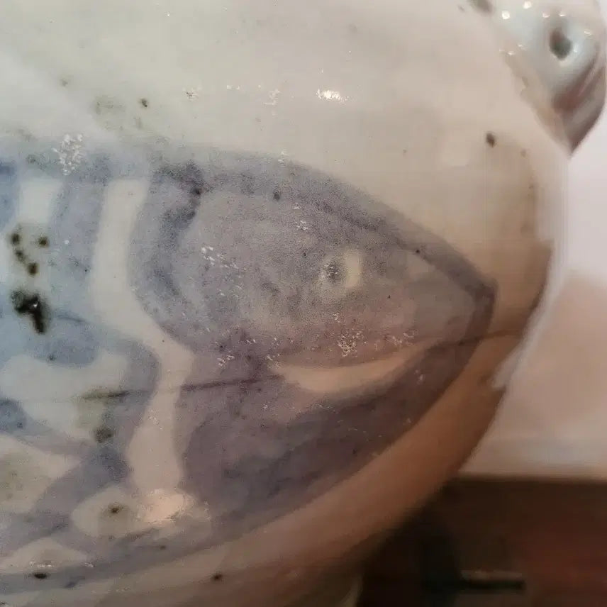 [BUNJANG] Celadon Porcelain Four-Eared Fish Motif Large Vase / 청화백자 사귀 어문 대호