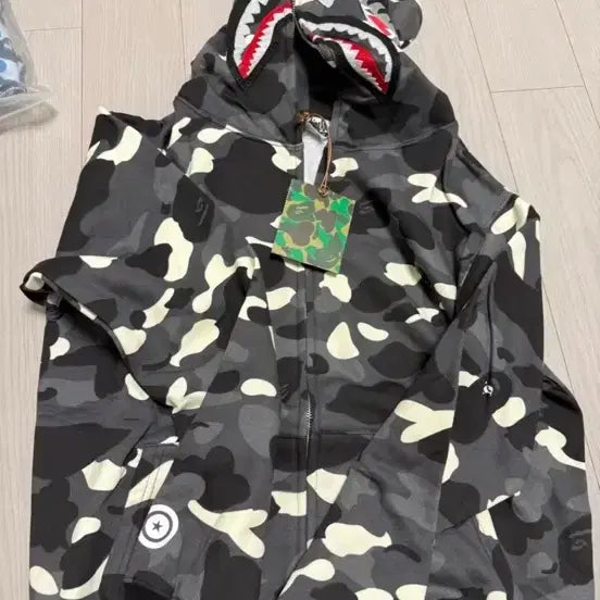 [BUNJANG] BAPE Hoodie M / 베이프 후드집업 m