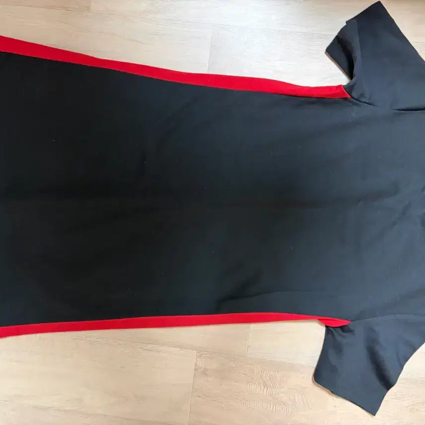 [BUNJANG] who.a.u Side Line Short Sleeve Dress - S / [옷정리] who.a.u / 배색 사이드라인 반팔 원피스 /S