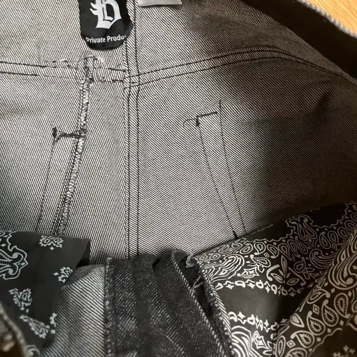 [SOLD OUT] 블랙아웃 카펜터 블랙 데님 팬츠 M