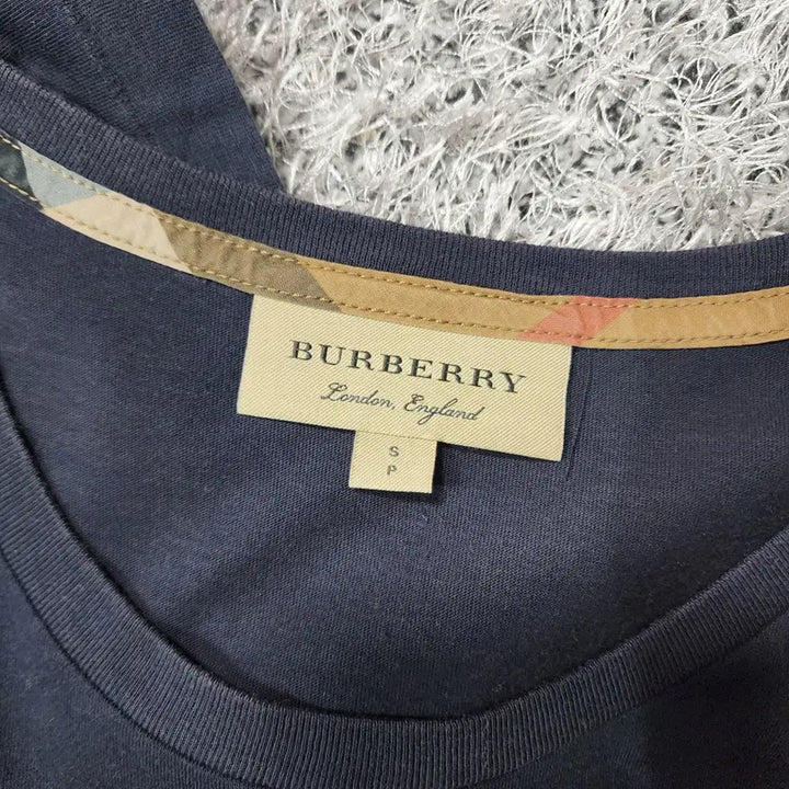 [BUNJANG] Burberry Short Sleeve T-shirt / 버버리 반팔 티셔츠 S