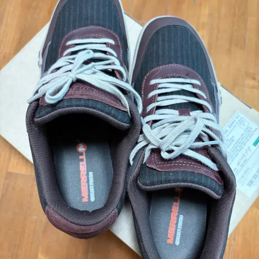 [BUNJANG] Merrell Sneakers Brown Men&