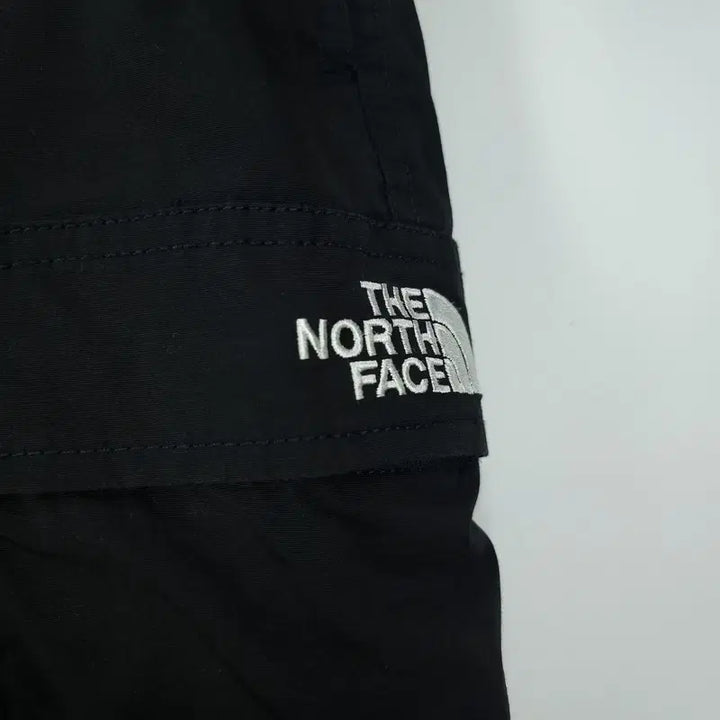 [SOLD OUT] 노스페이스 로고 자수 커고 반바지 블랙 M20214