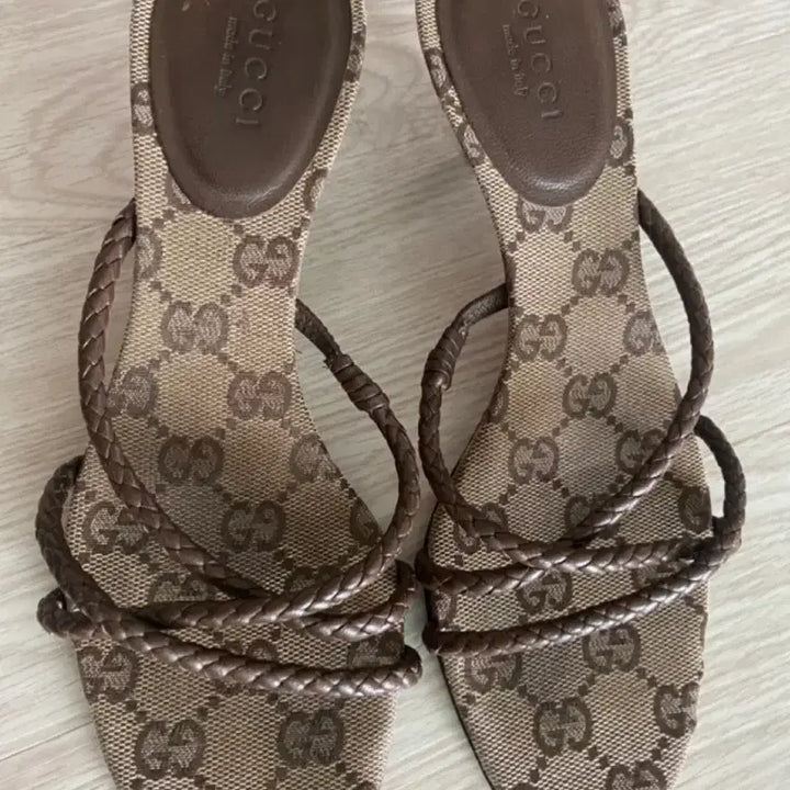 [BUNJANG] Gucci GG Strap Sandals / (정품) 구찌 GG 스트랩 샌들 (5B)