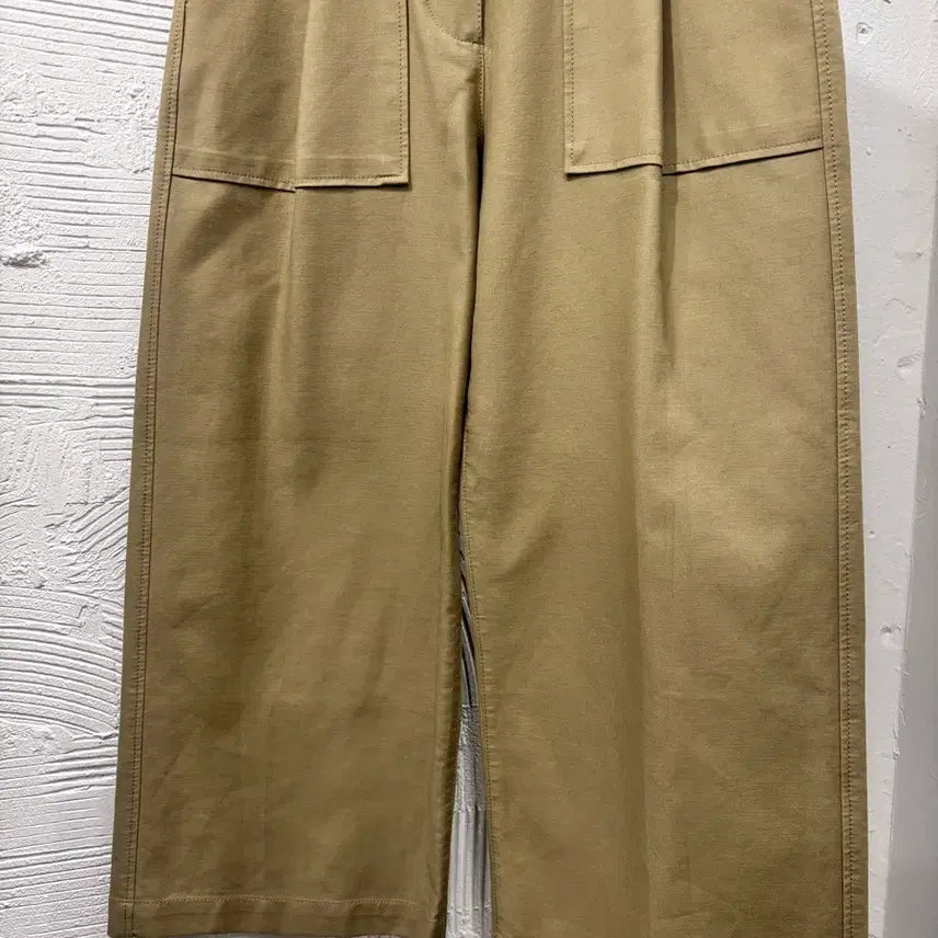 [SOLD OUT] 스튜디오톰보이 9부 카키 통팬츠