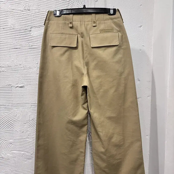 [SOLD OUT] 스튜디오톰보이 9부 카키 통팬츠