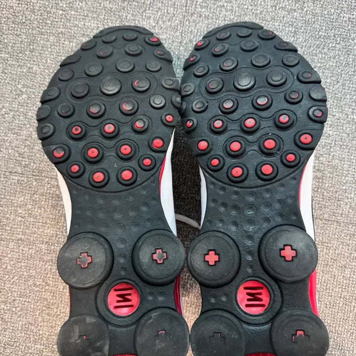 [BUNJANG] Nike Shox NZ University Red Sneakers / 나이키 샥스 NZ 유니버시티 레드 290