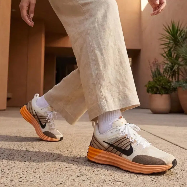 [BUNJANG] Nike Lunar Roam Summit White Coconut Milk Sneakers / 나이키 루나 롬 서밋 화이트 코코넛 밀크 285