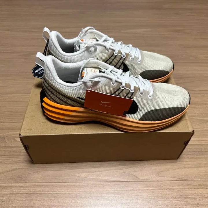 [BUNJANG] Nike Lunar Roam Summit White Coconut Milk Sneakers / 나이키 루나 롬 서밋 화이트 코코넛 밀크 285