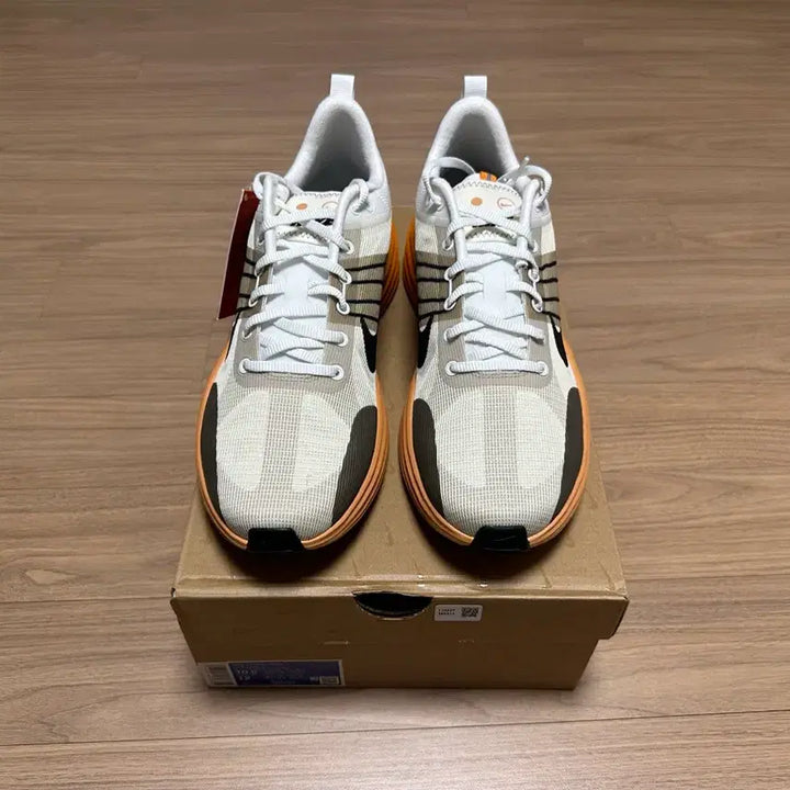 [BUNJANG] Nike Lunar Roam Summit White Coconut Milk Sneakers / 나이키 루나 롬 서밋 화이트 코코넛 밀크 285