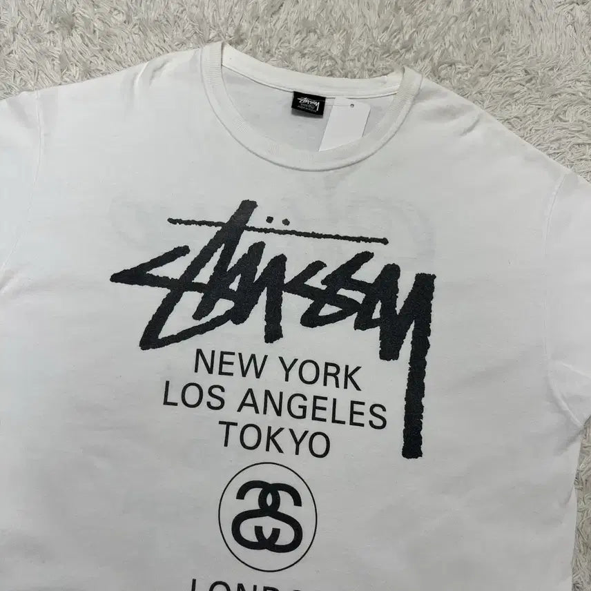 [BUNJANG] Stussy World Tour T-shirt / 스투시 월드투어 반팔