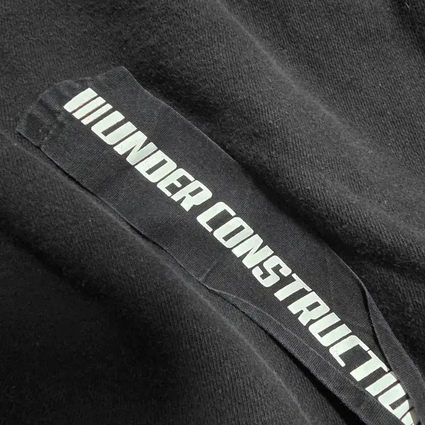 [BUNJANG] Black Red Hooded Sweatshirt / ㅋㅋㅋ 블랙 레드 후드티 100 fun follows function